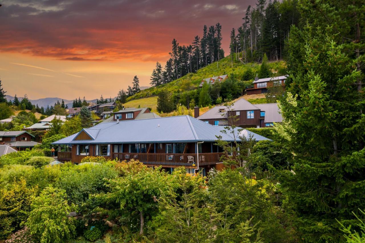 8 On Oregon Boutique Lodge Hanmer Springs Exterior photo